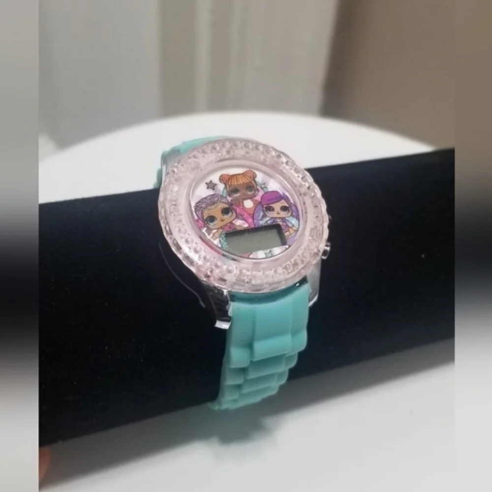 4/$20 L.O.L. Surprise Flashing LCD Blue Wrist Watch. 🌴